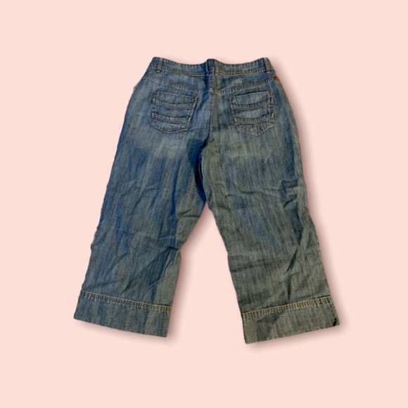 VF jeanswear capri jeans size 12M pre-owned - Picture 2 of 3
